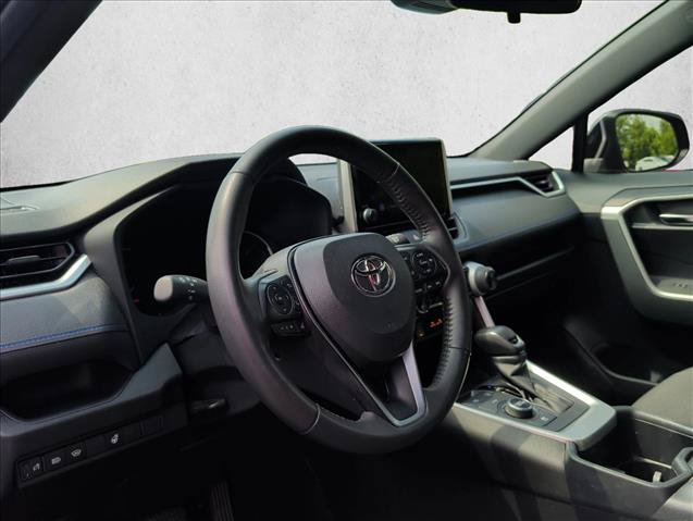 Used 2023 Toyota RAV4 SE w/ SE Grade Weather Package AWD/4WD image 9
