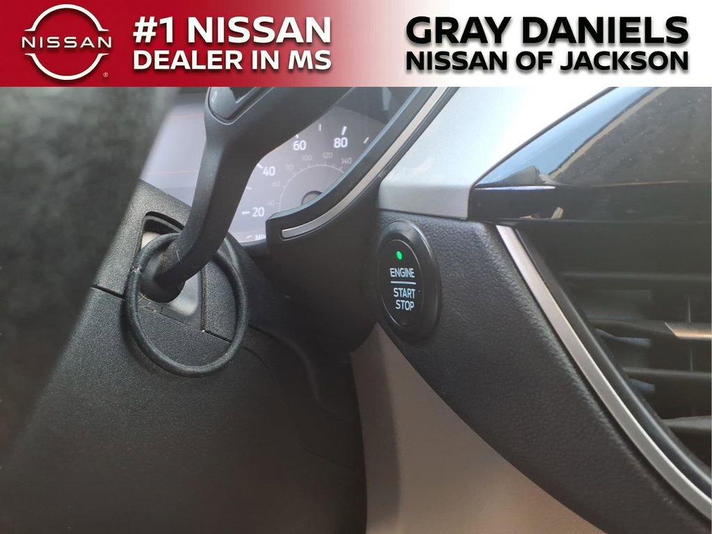 Used 2020 Ford Escape SEL image 16