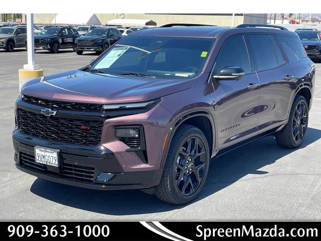Used 2026 Chevrolet Traverse RS w/ LPO, Cargo Package FWD image 1