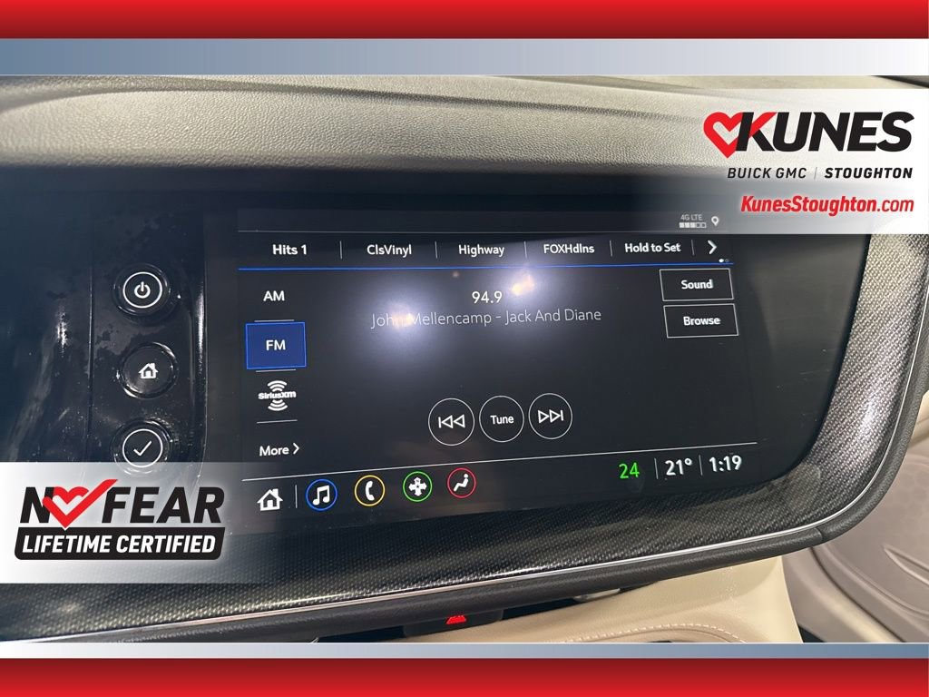 Used 2023 Buick Envision Essence image 29