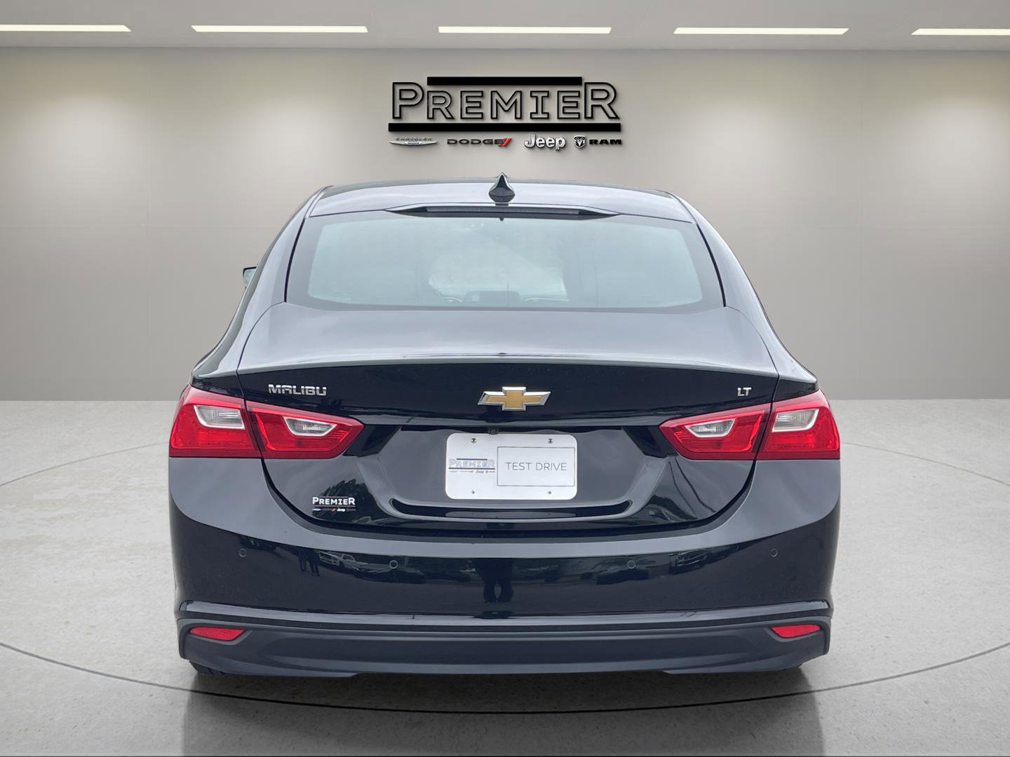Used 2025 Chevrolet Malibu LT image 6