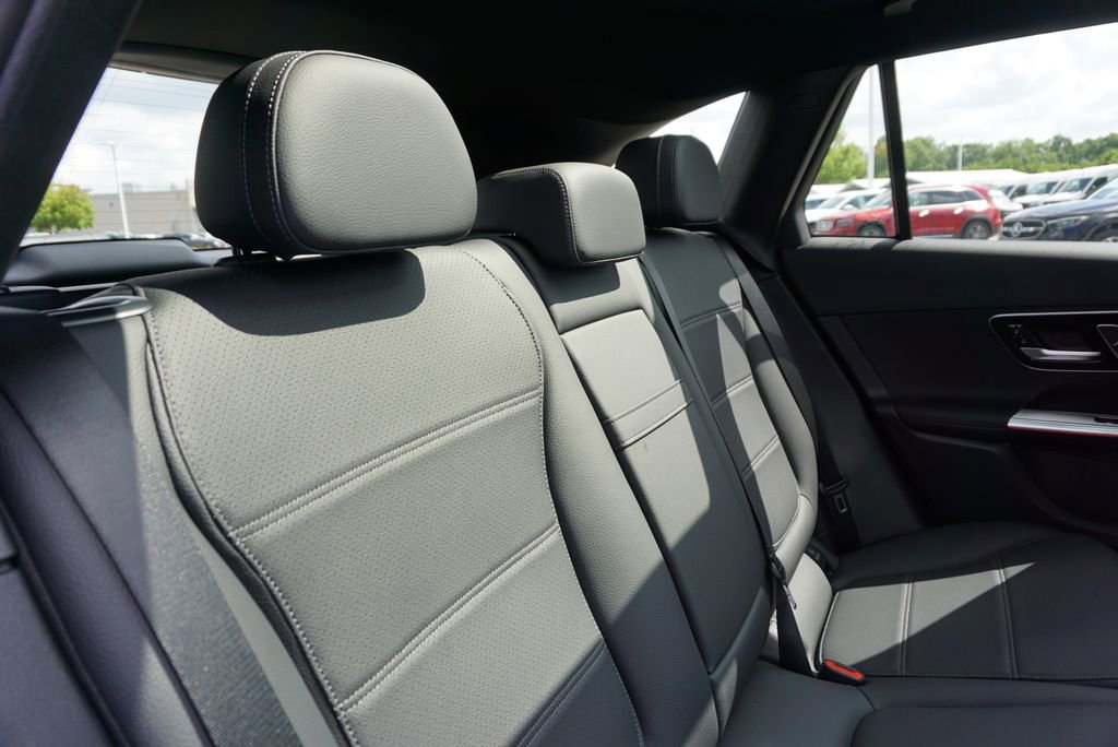 Certified 2025 Mercedes-Benz GLC 300 4MATIC image 55