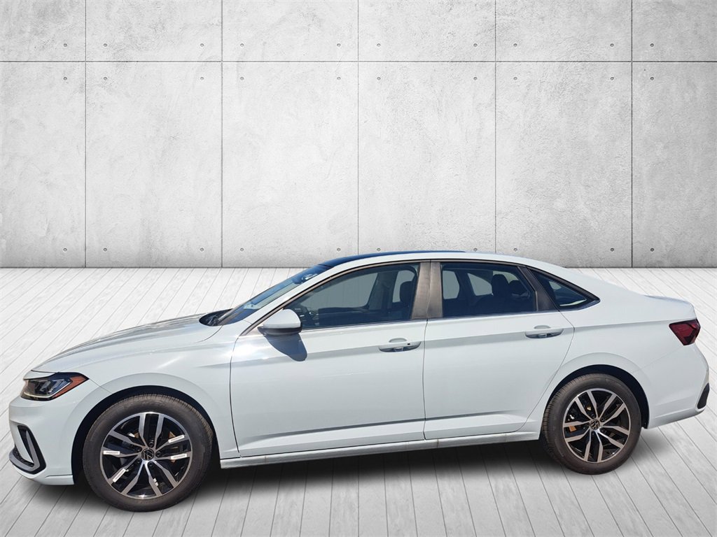 Used 2025 Volkswagen Jetta SE