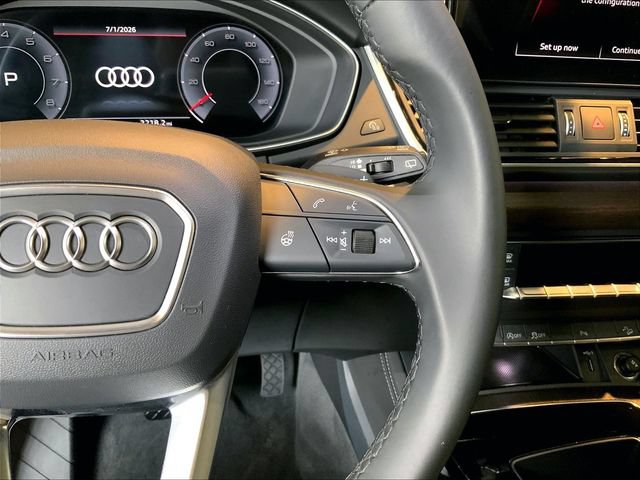 Certified 2025 Audi Q5 2.0T Premium Plus w/ Premium Plus Package AWD/4WD image 14
