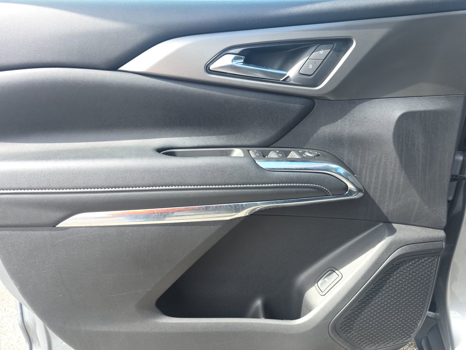 Certified 2025 Chevrolet Traverse LT image 16