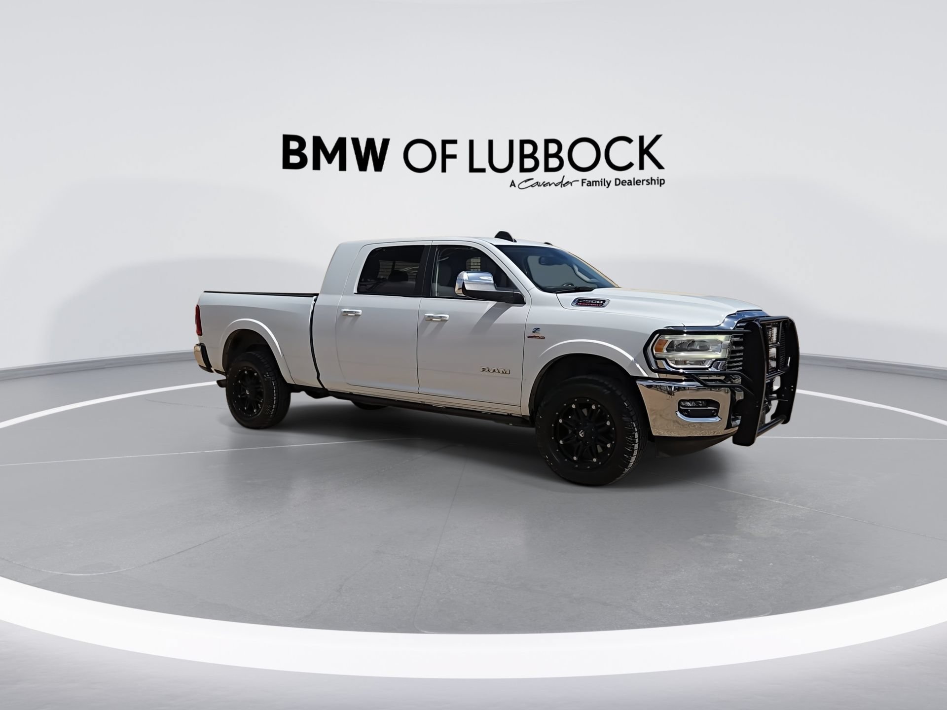 Used 2022 RAM 2500 Laramie AWD/4WD image 2