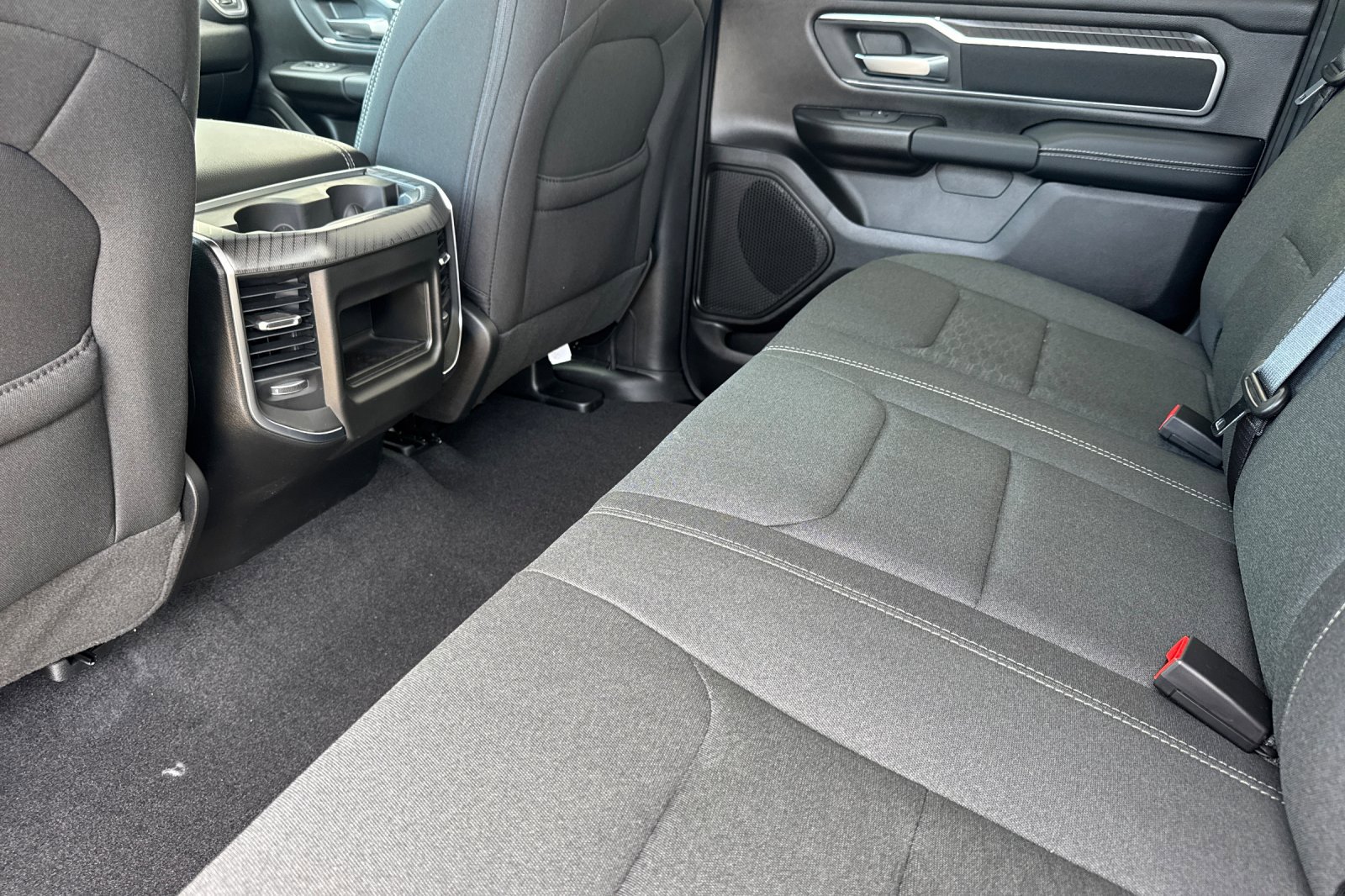 New 2026 RAM 1500 4x4 Crew Cab image 11