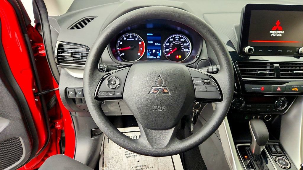 Used 2023 Mitsubishi Eclipse Cross LE image 12