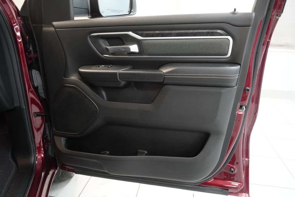 Used 2023 RAM 1500 Big Horn AWD/4WD image 33