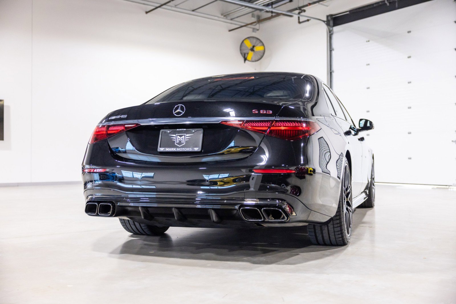 Used 2024 Mercedes-Benz S 63 AMG S w/ AMG Night Package image 4