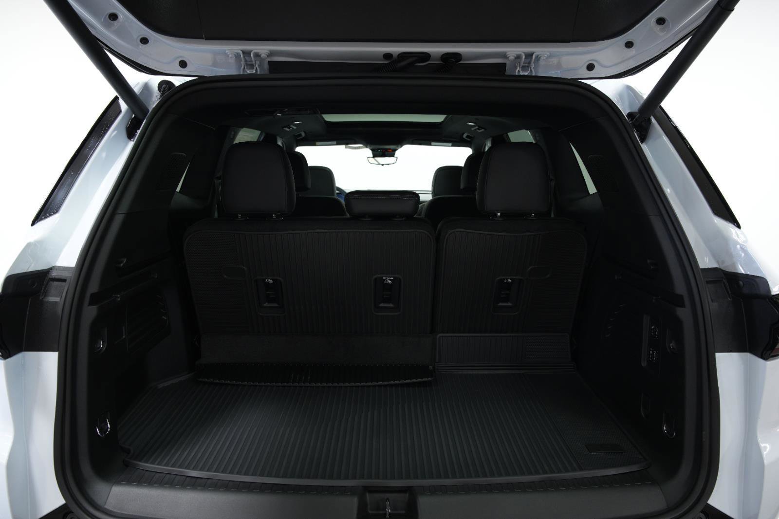 New 2026 Buick Enclave Sport Touring w/ Power Package image 13