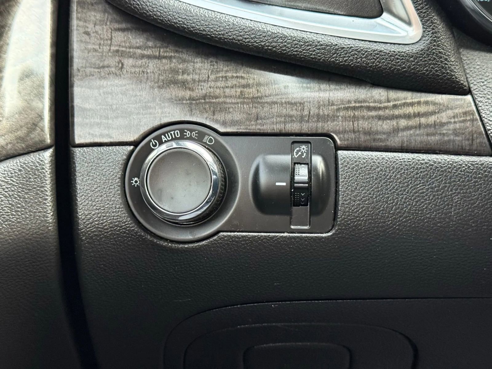 Used 2016 Buick Encore FWD image 25