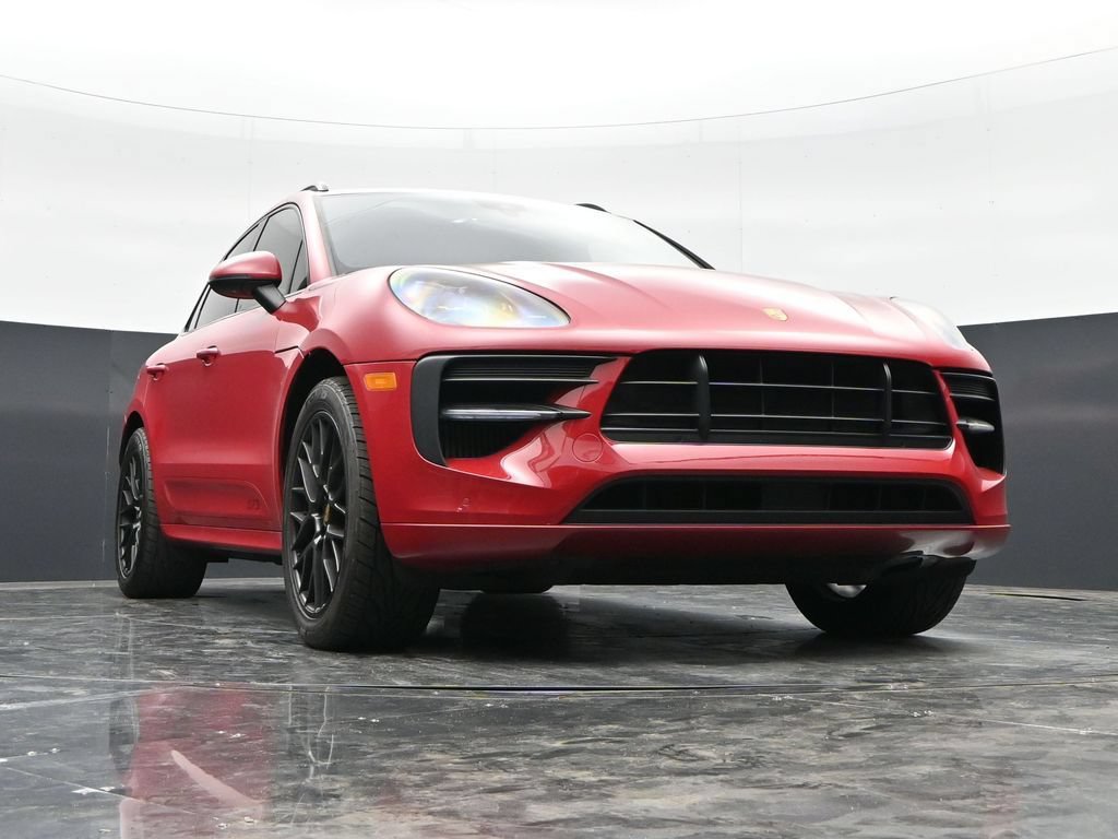 Used 2021 Porsche Macan GTS w/ Sport Chrono Package AWD/4WD image 43