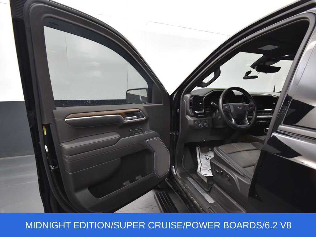 Used 2025 Chevrolet Silverado 1500 High Country w/ Midnight Edition image 8