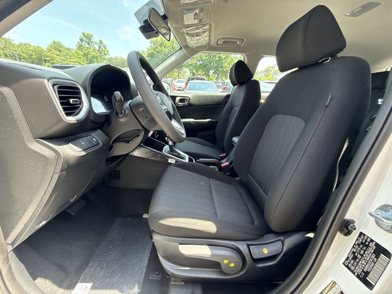 New 2026 Hyundai Venue SE FWD image 13