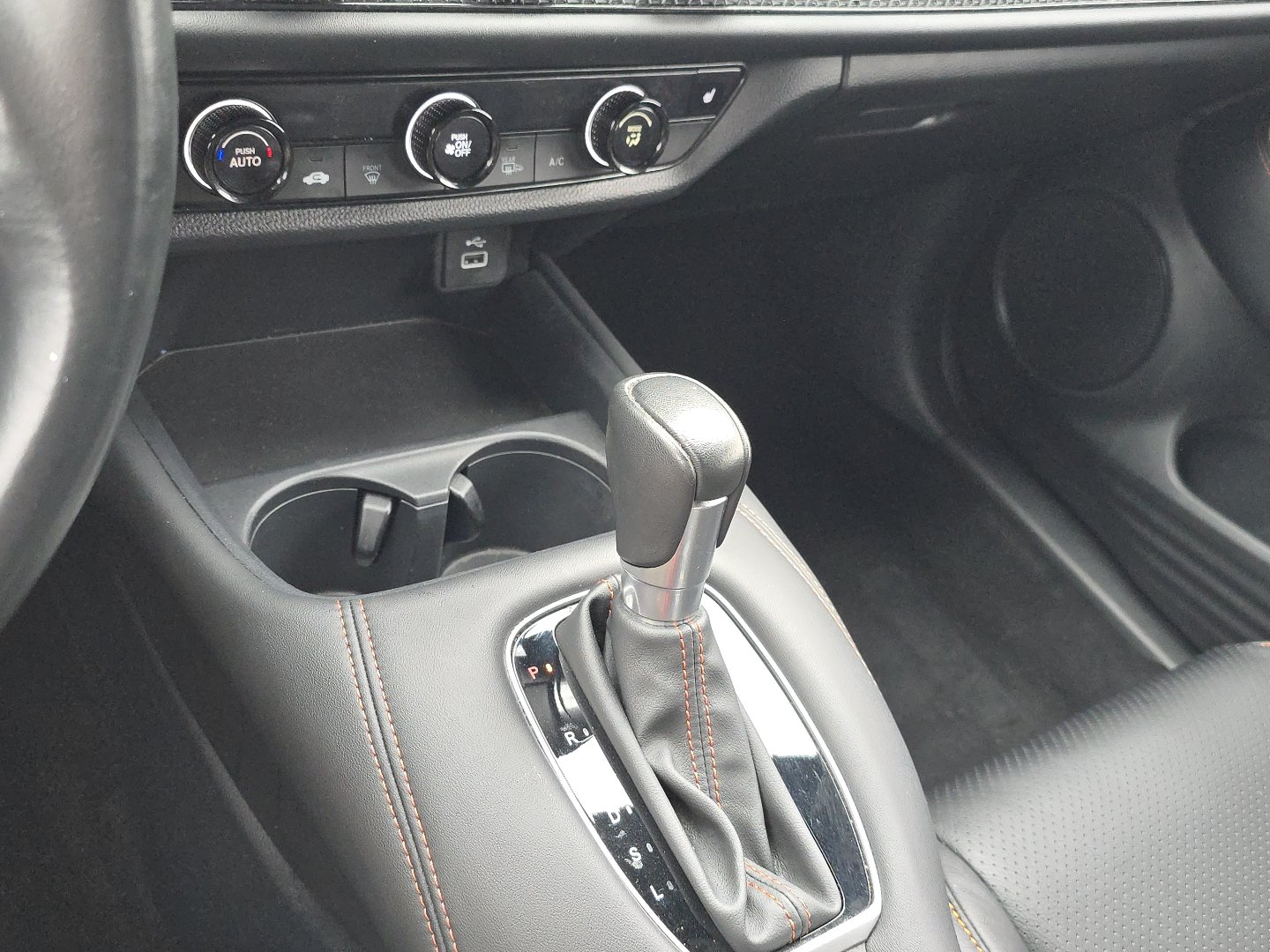 Used 2025 Honda HR-V Sport image 27
