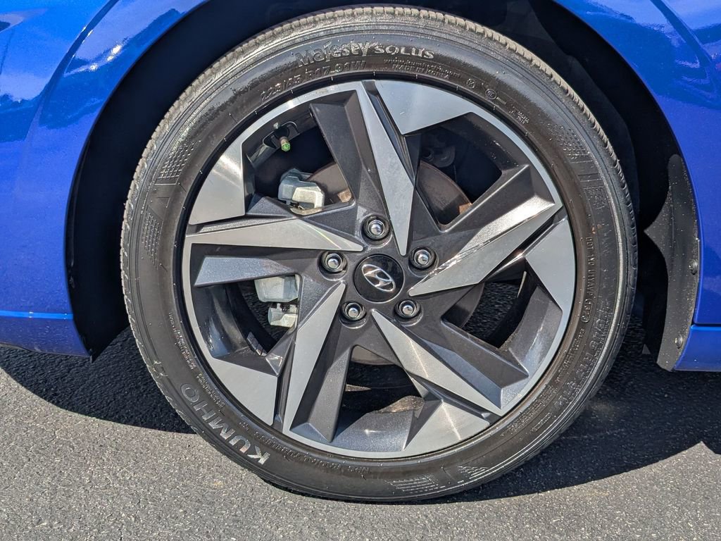 Used 2023 Hyundai Elantra SEL w/ Convenience Package image 22