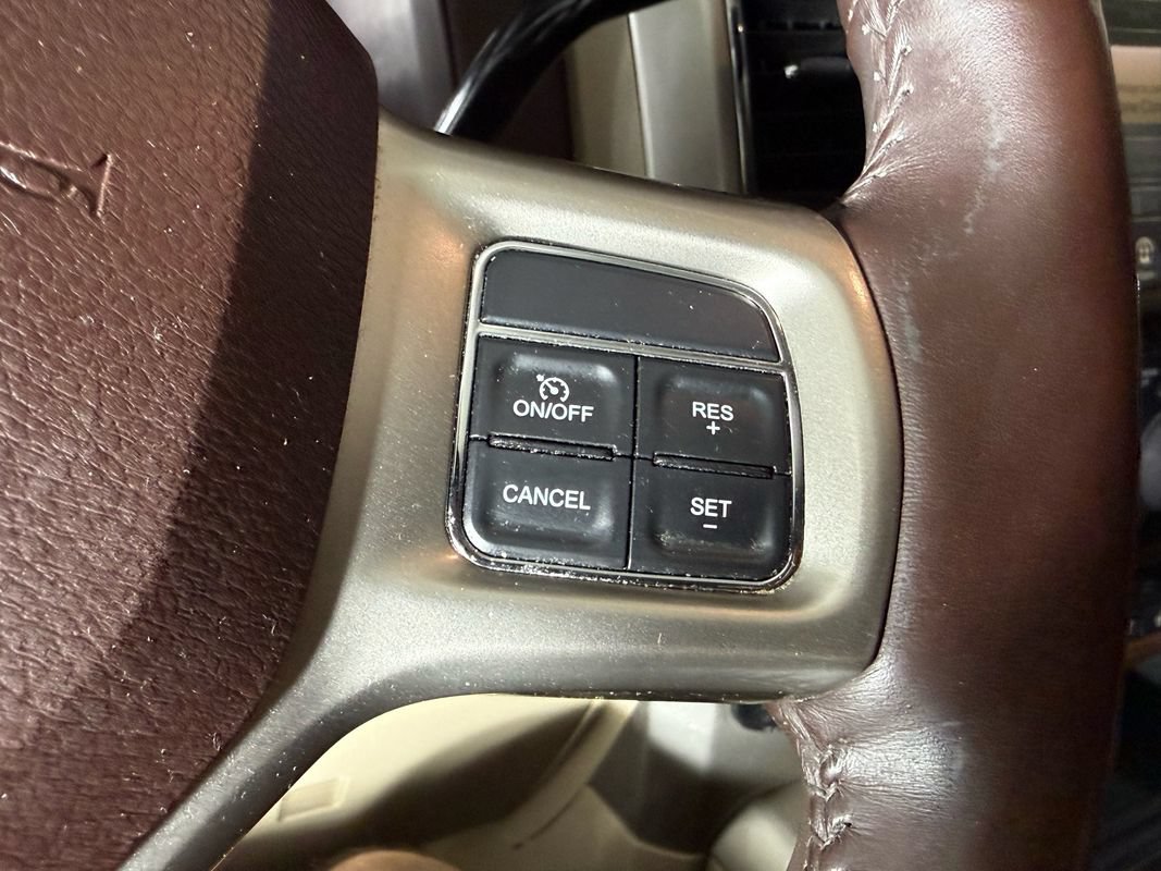 Used 2016 RAM 3500 Laramie w/ Cold Weather Group AWD/4WD image 14