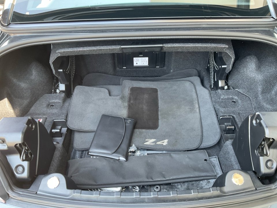 Used 2016 BMW Z4 sDrive28i RWD image 15