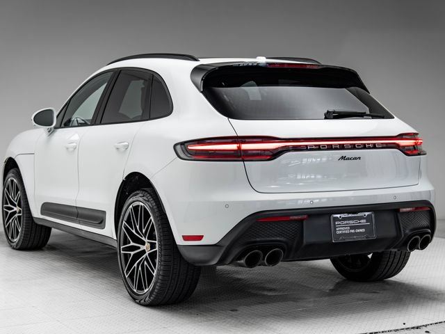 Certified 2026 Porsche Macan AWD/4WD image 3