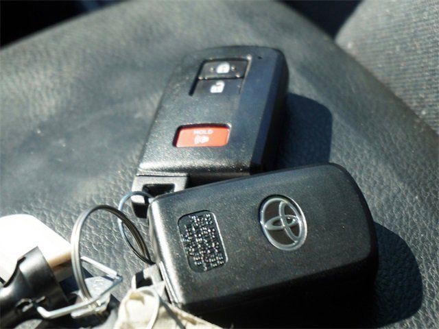 Used 2022 Toyota Tacoma TRD Off-Road image 19