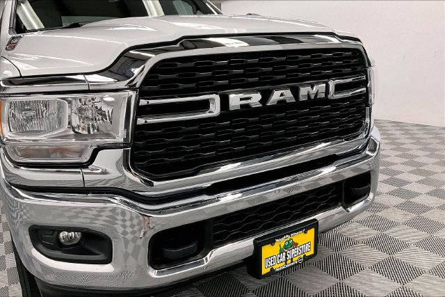 Used 2024 RAM 3500 Big Horn AWD/4WD image 34