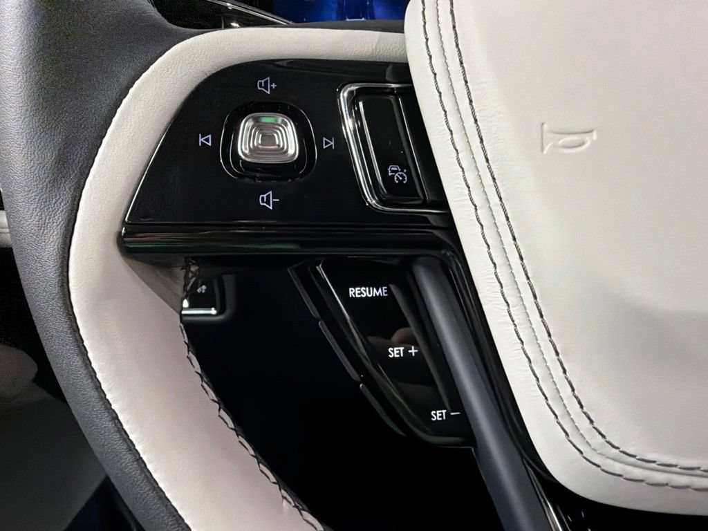 New 2026 Lincoln Aviator Reserve AWD/4WD image 17