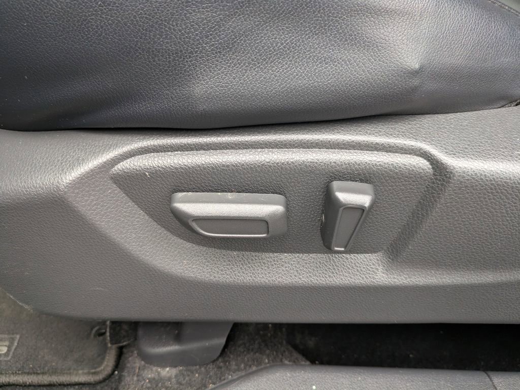 Used 2024 Mitsubishi Eclipse Cross SEL image 18