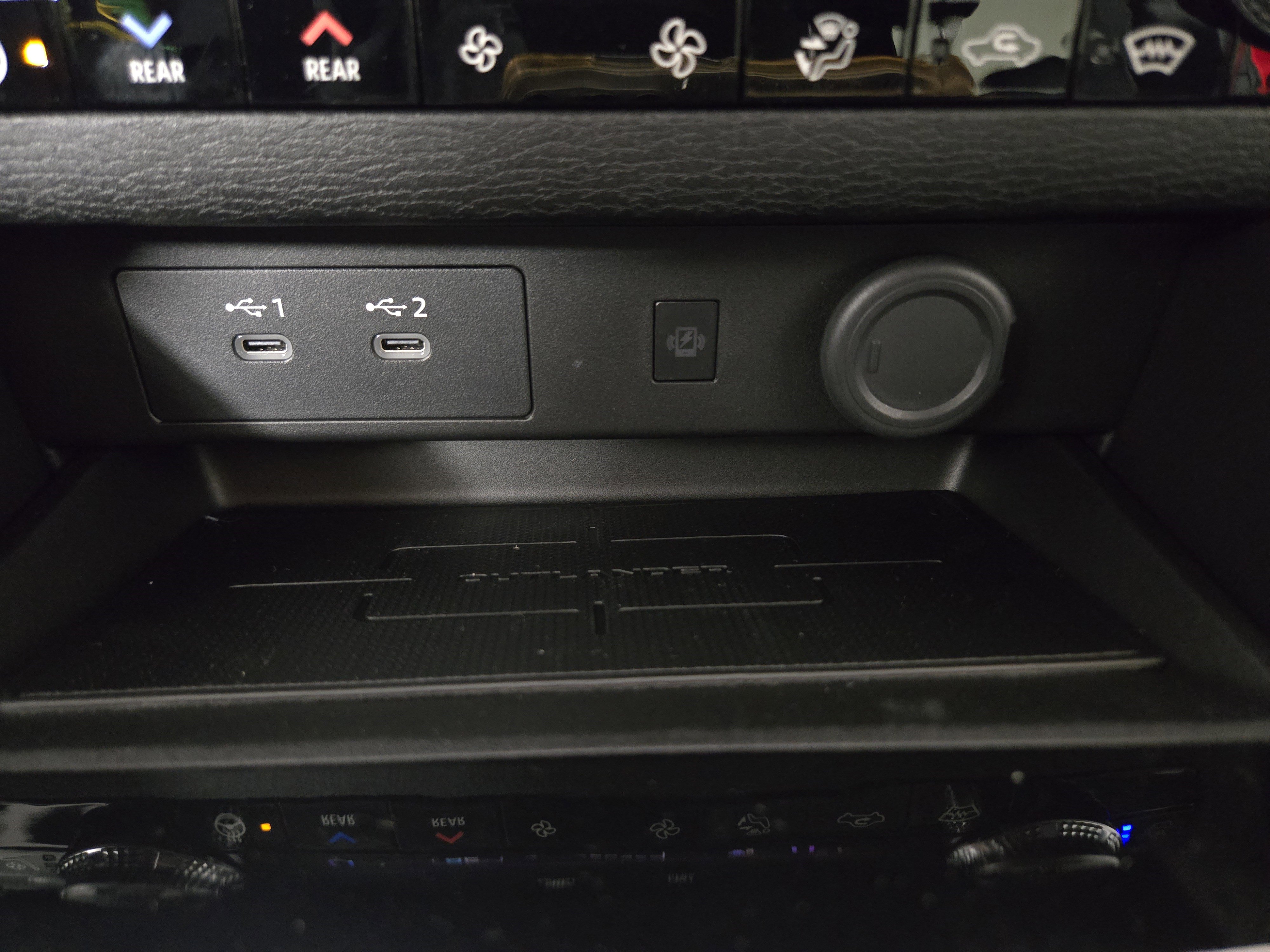 New 2026 Mitsubishi Outlander SEL image 26