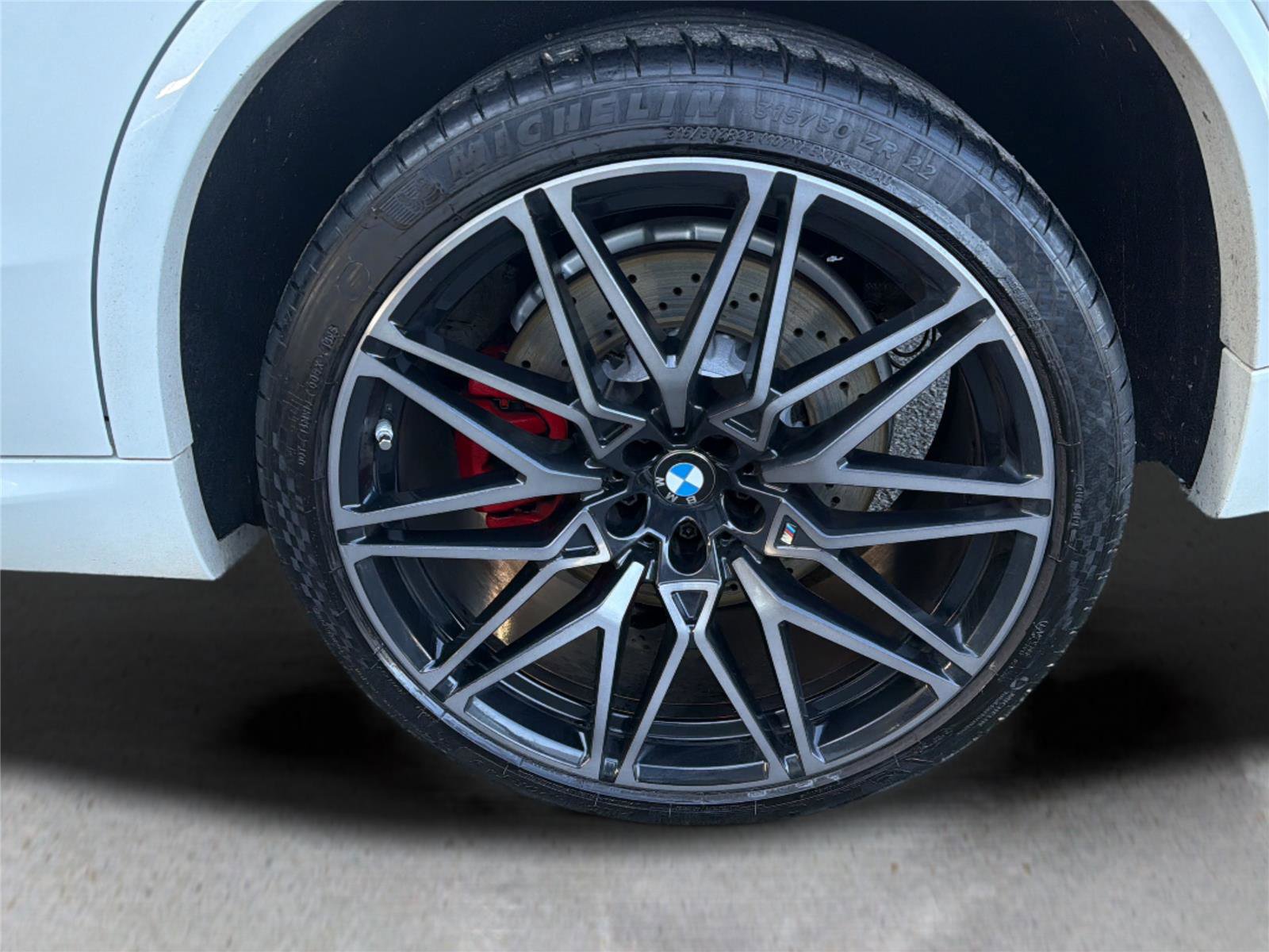 Used 2022 BMW X5 M w/ Competition Package AWD/4WD image 40