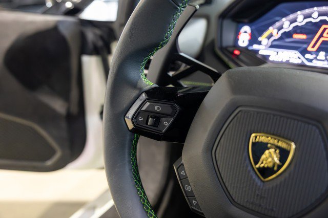Used 2024 Lamborghini Huracan Tecnica image 45