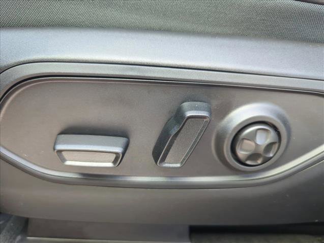 New 2026 Jeep Grand Cherokee Limited w/ Limited Altitude Package RWD image 16