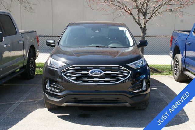 Used 2022 Ford Edge SEL w/ Convenience Package image 2
