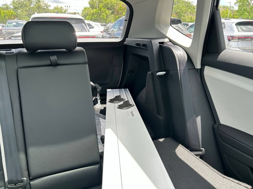 New 2026 Volkswagen Taos SEL AWD/4WD image 14
