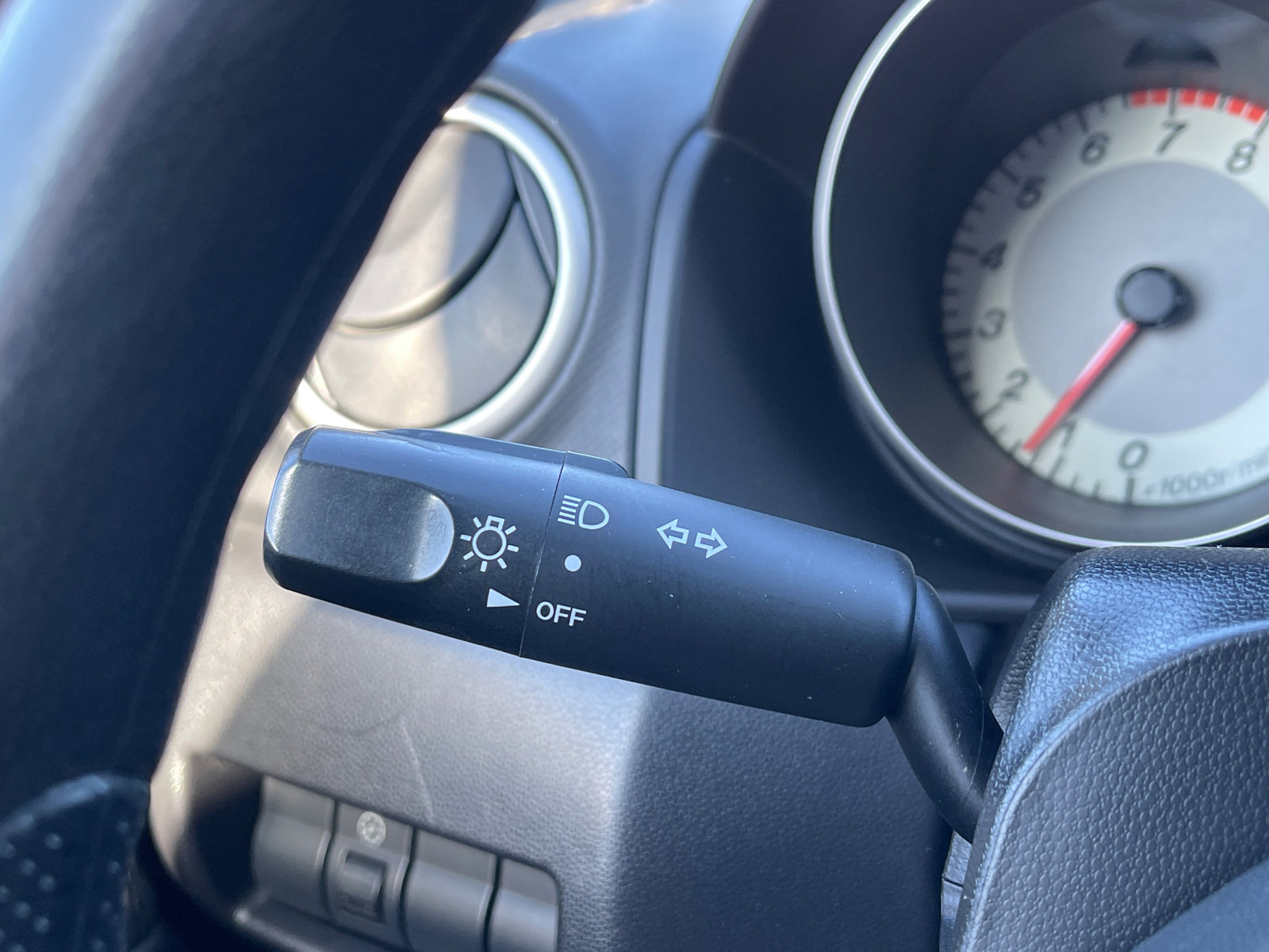 Used 2008 MAZDA MAZDA3 i Sport image 24