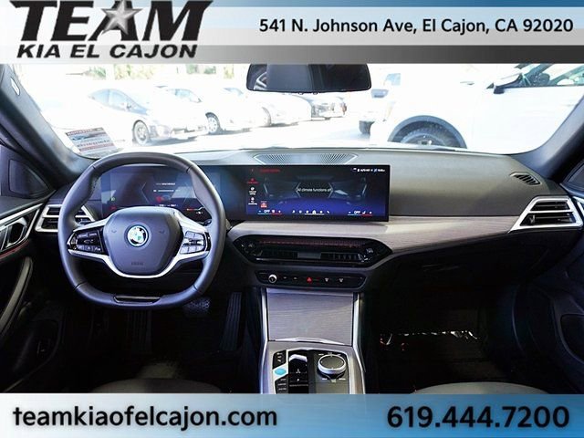 Used 2025 BMW i4 eDrive40 image 19