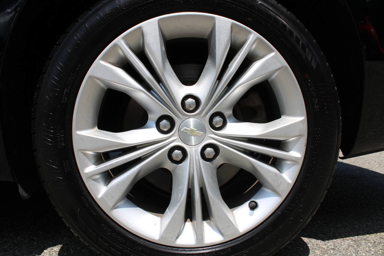 Used 2014 Chevrolet Impala LT w/ Convenience Package FWD image 19