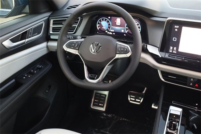 New 2026 Volkswagen Atlas Cross Sport SEL Premium R-Line image 28