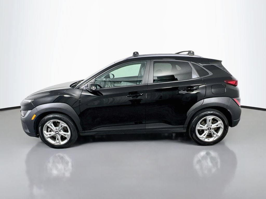 Certified 2022 Hyundai Kona SEL AWD/4WD image 4