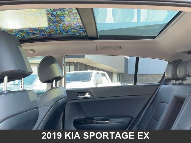 Used 2019 Kia Sportage EX w/ EX Premium Package image 18