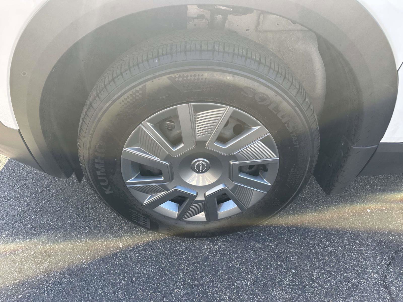 Used 2025 Nissan Kicks S image 7