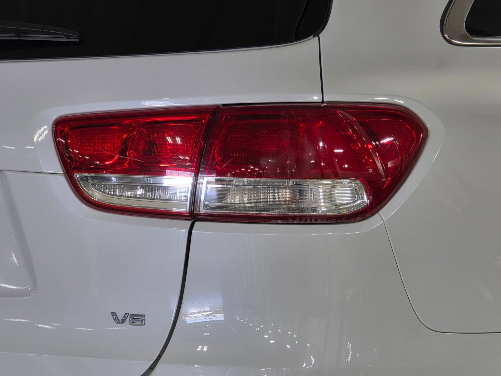 Used 2017 Kia Sorento LX FWD image 12
