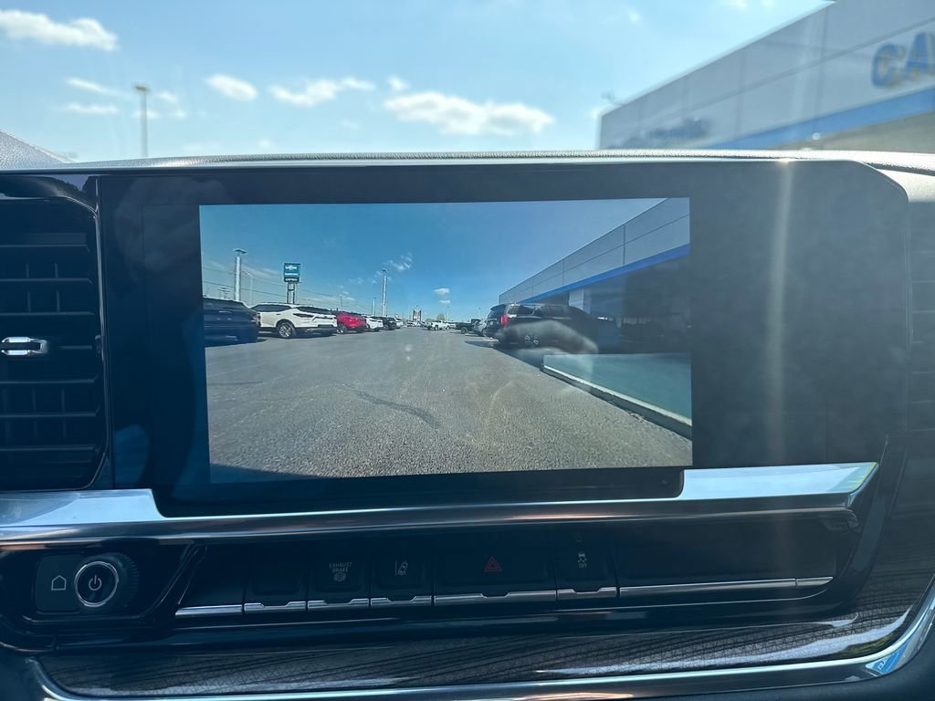 Used 2024 Chevrolet Silverado 3500 LT w/ Convenience Package AWD/4WD image 25