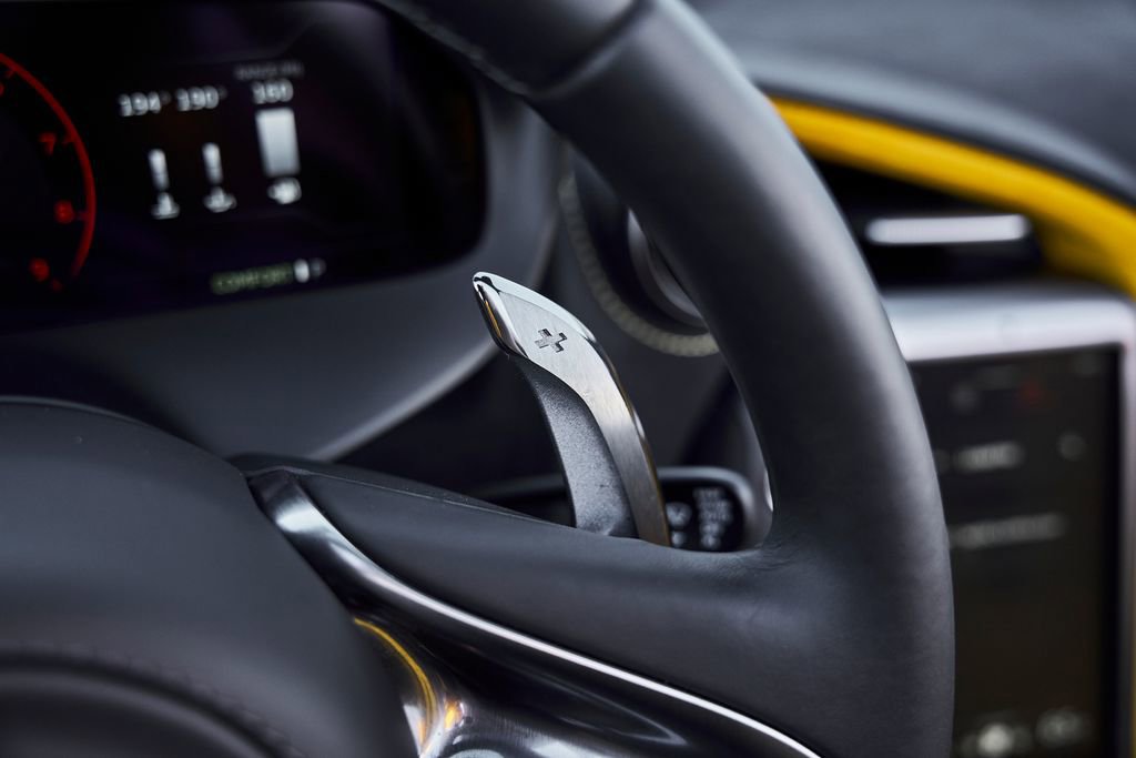 Used 2026 McLaren 750S Spider image 57