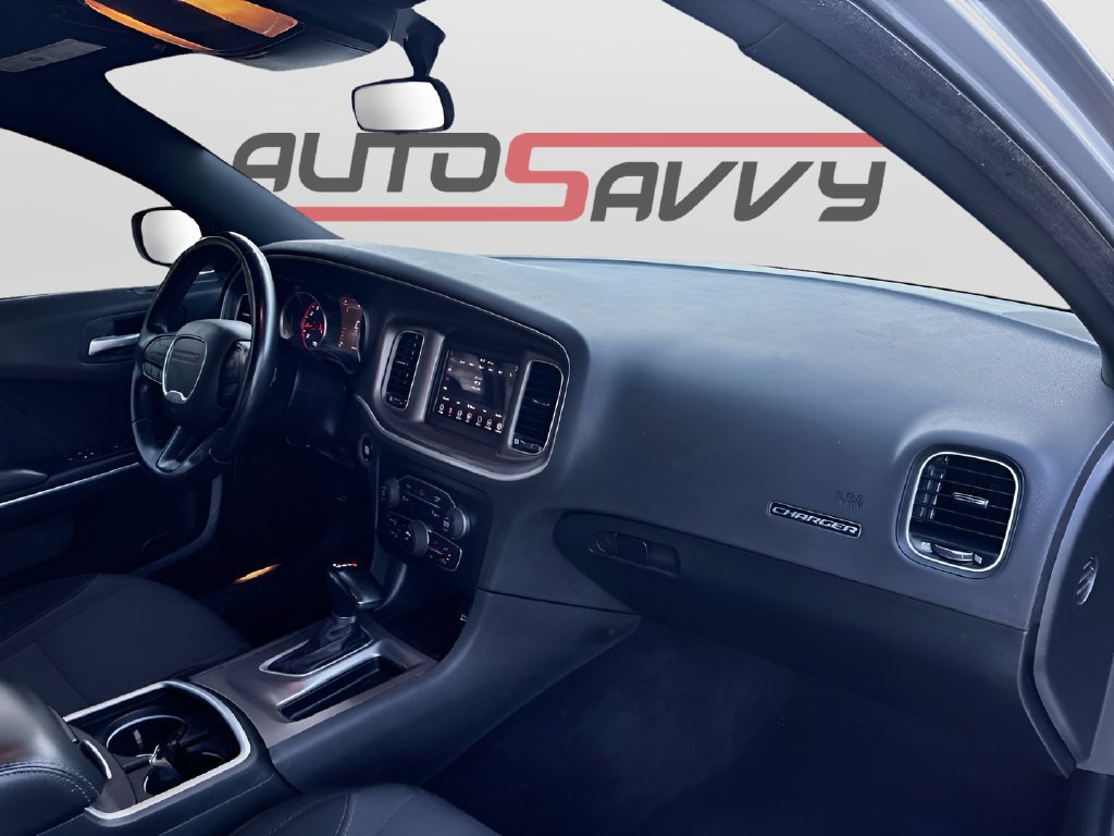 Used 2022 Dodge Charger SXT RWD image 26