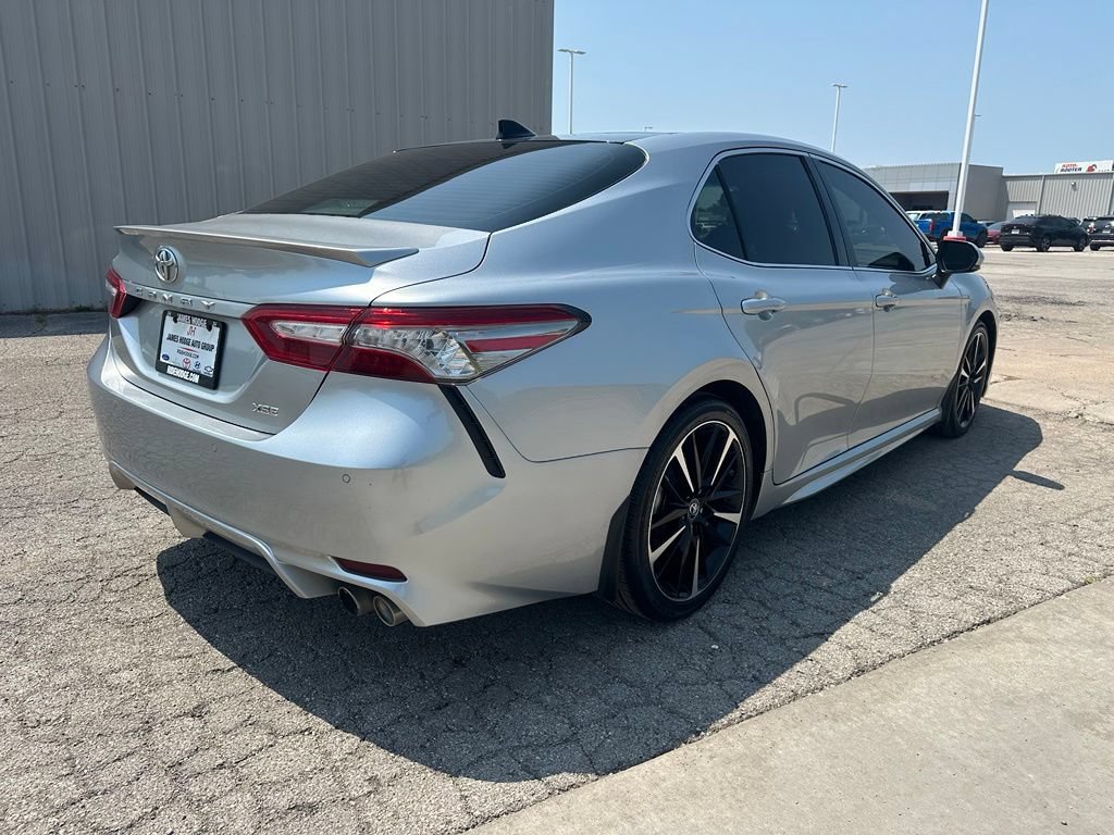 Used 2018 Toyota Camry XSE FWD image 5
