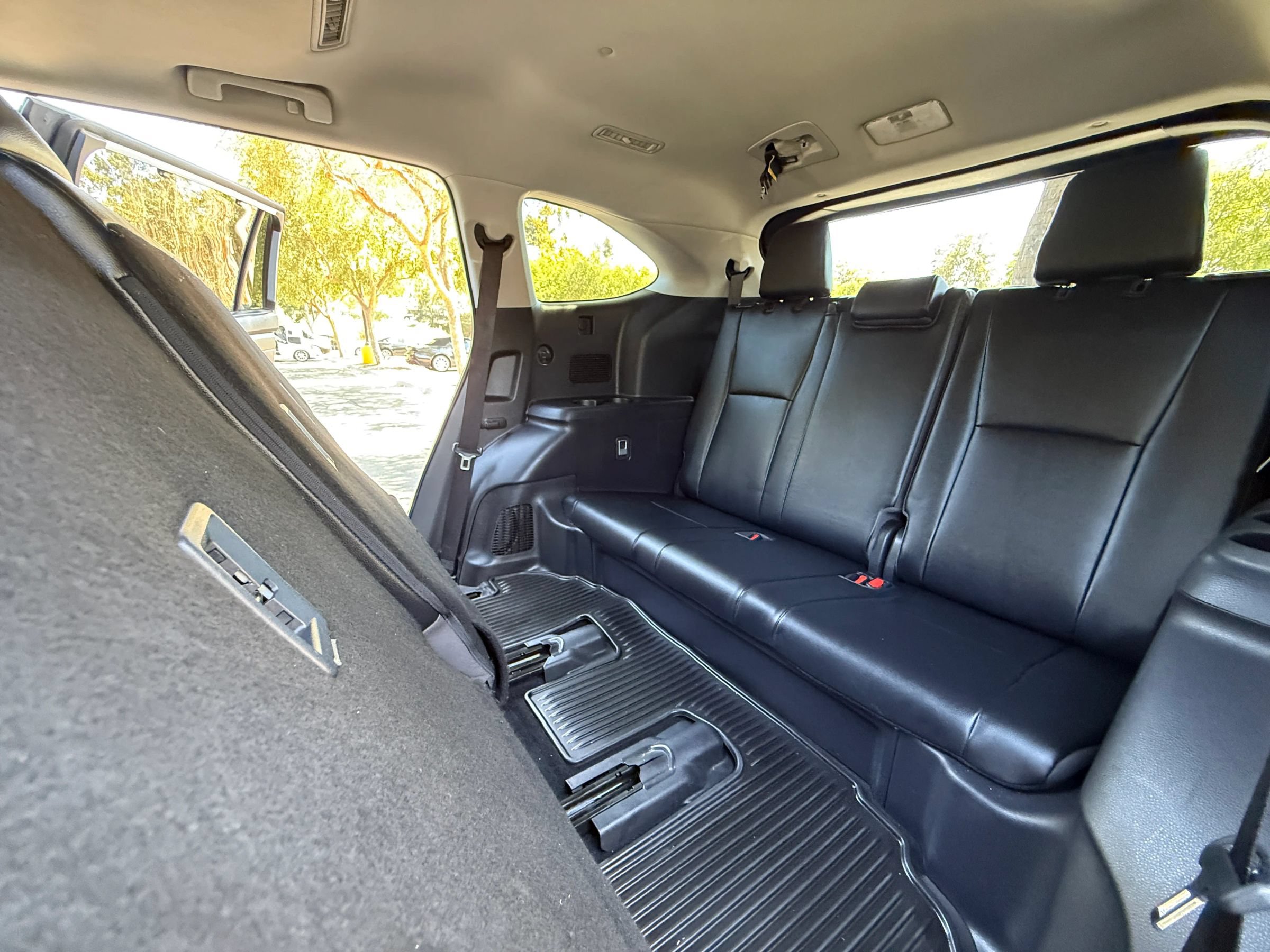 Used 2022 Toyota Highlander XLE FWD image 22