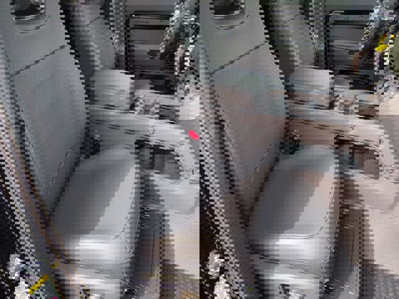 New 2026 Land Rover Defender 110 OCTA AWD/4WD image 23