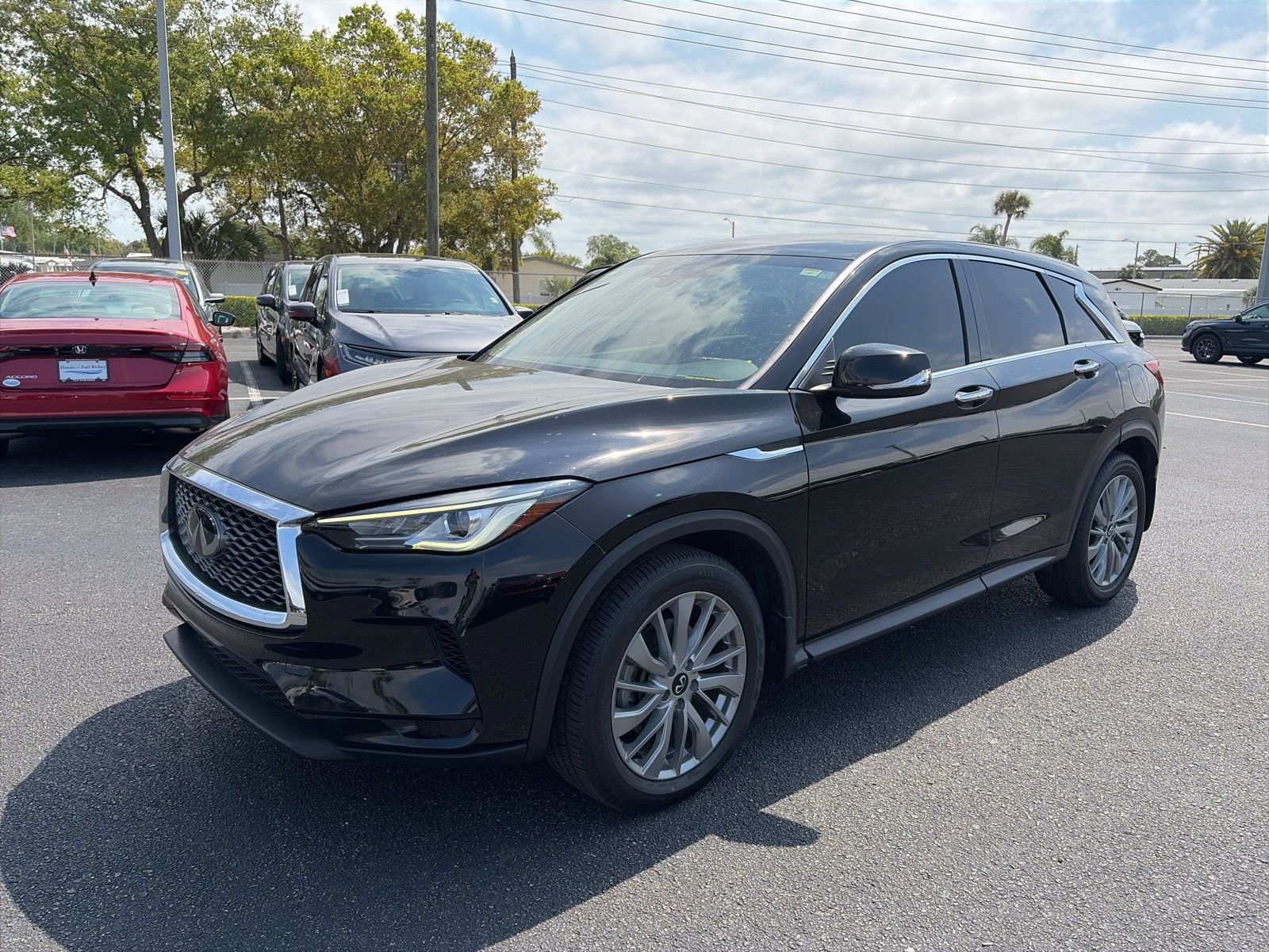 Used 2023 INFINITI QX50 Pure image 3