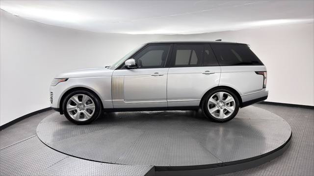 Used 2019 Land Rover Range Rover Supercharged AWD/4WD image 3